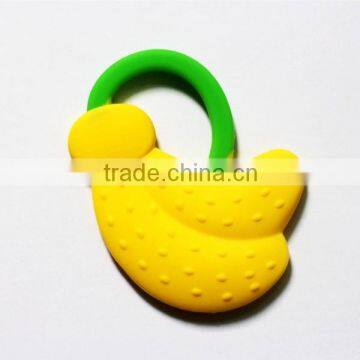 2015 hot selling fruit teether top selling baby fruit teether banana teether