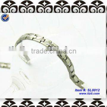 2013 new design titanium bracelet for men