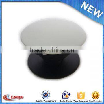 Companies Looking for Distributors Mobile Hand Shaped Card Holder for Car photo-3