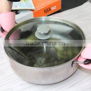 Factory Direct Sale Colorful Silicone Oven Mitts Oven Rack Guard photo-3