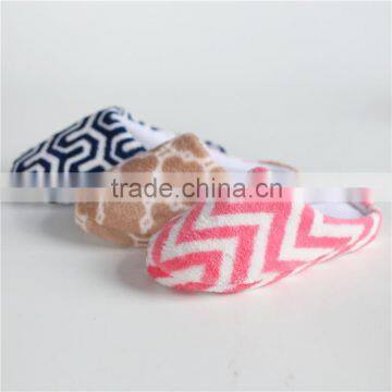 lady jacquard weave coral fleece indoor slipper