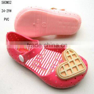 PVC hole vamp girls button sandals with heart-shape decoration