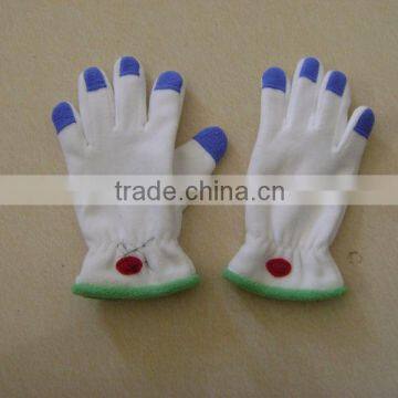 fashion cute micro polar fleece glove with good embroidery logo