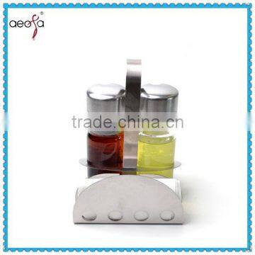 table Classic glass oil & vinegar dispenser bottle jar