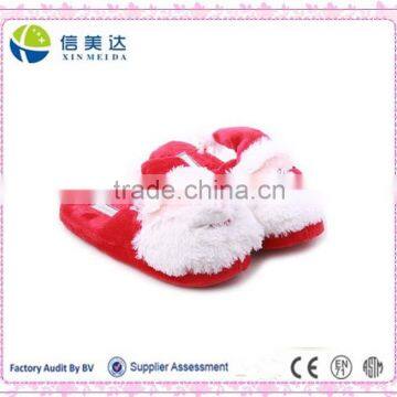 Lovely Indoor Room Hotel Slipper With the Head of Father Christmas