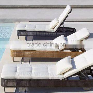 Wicker Rattan Round 2.8mm Sunbed - Outdoor Furniture Sun Lounger (1.2mm thickness Alu Frame, Power Coated Woven by wicker)