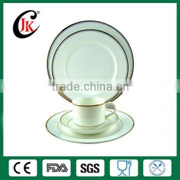 Wholesale Gold Rim Bone China Dinnerware set, White Dinnerware set