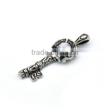 2017 Latest Unisex Charm Silver Jewelry Stainless Steel Key Crystal Pendant Casting Necklace photo-2