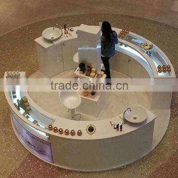 Cosmetic kiosk design / counter furniture cosmetic / beauty salon interior design