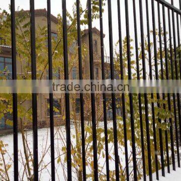 hot sale aluminum security fences to adopt advanced technology