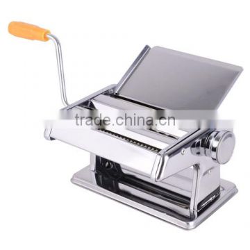 Italian household small hand pasta machine