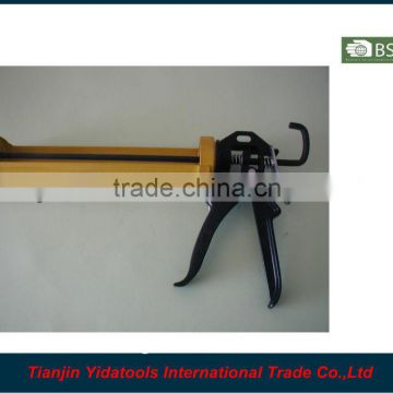 Heavy duty type caulking guns