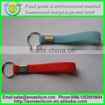 Dongguan factory beat sell Promotional silicon charm keychain for 2015