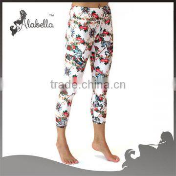 New Fashion Design Yoga Capri Tight Printed Floral Yoga Capri for Women photo-2