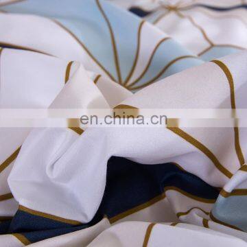 3-piece Reversible Luxurious Comforter Set Bedding Geometric Pattern Bedding Set photo-3