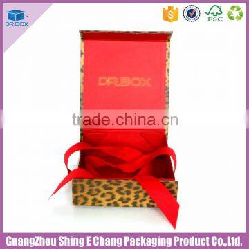 2016 Top Quality Customized Foldable Garment Packaging Box photo-3