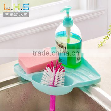 Free sample 2016 Hot sale triangle style kitchen sponge holder