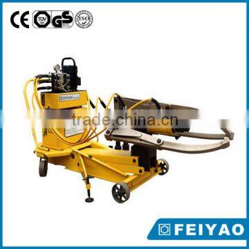 Automatic vehicle movable hydraulic gear puller