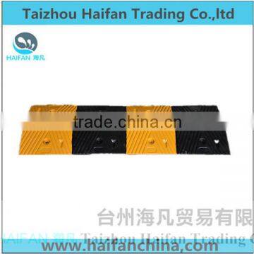 High quality traffic road speed hump for crossing/heavy strength rubber road speed breaker used on road for garage safety