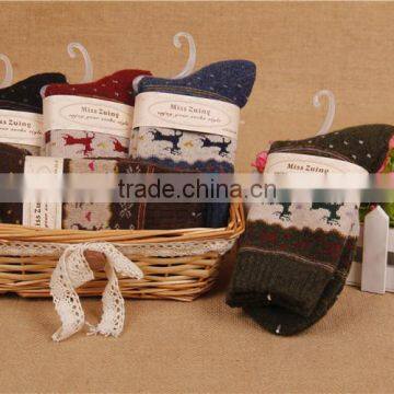 Hot Sale Warm Women Cosy Crew Sock Thermal Jacquard Sock photo-3