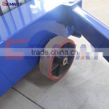 10m Vertical Mast Manual Man Lift for Sale photo-3