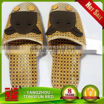 Newest design 100% eco rattan slippers home use