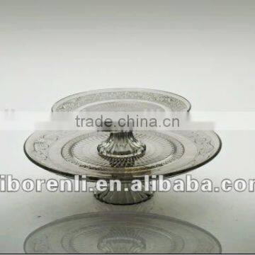 round glass cake plate