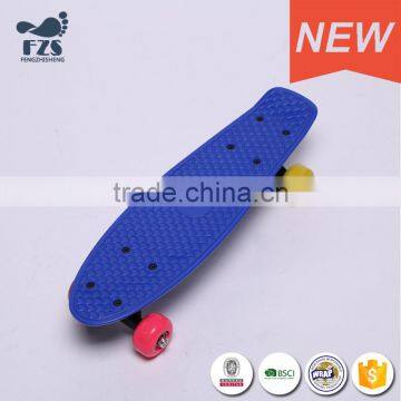 HSJ235 Low Price Wholesale Professional Plastic Skateboard for Kids photo-2