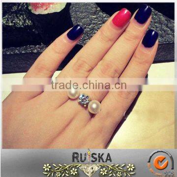 Open Imitation Pearl And Zircon Finger Ring