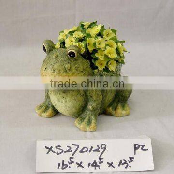 Terracotta frog w/planter on back