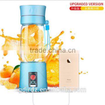 Hot Saling Modern Design Multifunctional Portable MINI Fruit Smoothie Blender/Juice MachiPortable Fruit Juice Machine