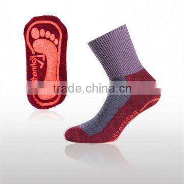 Anti-slip wool skidder slipper socks with rubber sole for adult