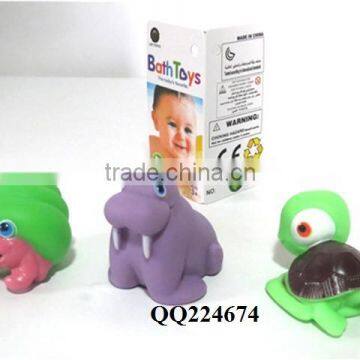 Small PVC water squirter toys, squirt water baby bath toys