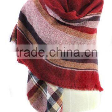 Blanket Square Oversize Black and White Tartan Shawl photo-3