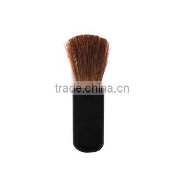 brown hair blush brush