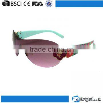 2016 Latest fashion wholesale custom logo printing plastic cute girls rimless polarized sunglasses
