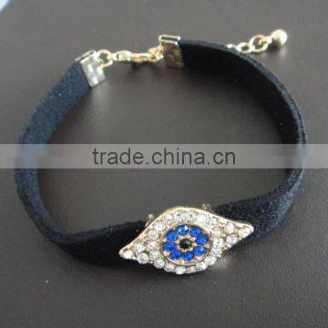 Rhinestone Inlaid Hamsa Hand Evil Eye Charm Suede Leather Bracelet photo-3