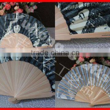 Environmental and cheap hand folding wood fan