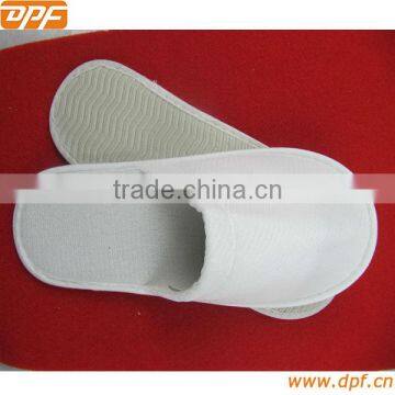 white plain design hospital doctor slipper