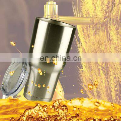 Customized Stainless steel Beer Mug 30 oz  Double wall thermal drink cup Travel Tumbler  camping Large capacity water tumbler
