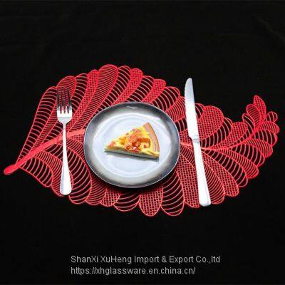 New Leaf Shape Plastic Placemats Colored Metallic Dining Table Mats Wholesale photo-3