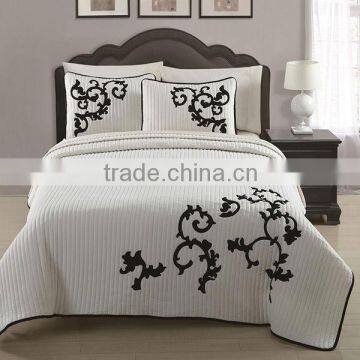 4pcs Embroidery Cotton Comforter Sets 205TC Leaf Embroidery King Size Black/White Color