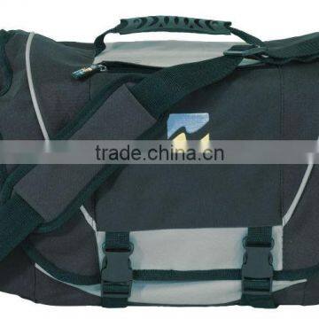 Lightweight document bag with laptop compartment