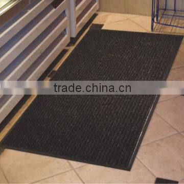 Brush Step Ribbed Entrance Mat