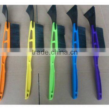 Cheap promotion best plastic car snow cleaning brush with ice scraper is011