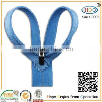No.3 Waterproof fancy tape close end nylon zipper