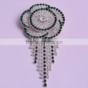 New style crystal garment pin accessory