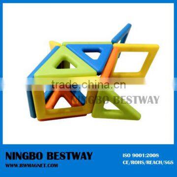 Magnetic construction building puzzle toy