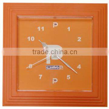 CLASSIC WALL CLOCK