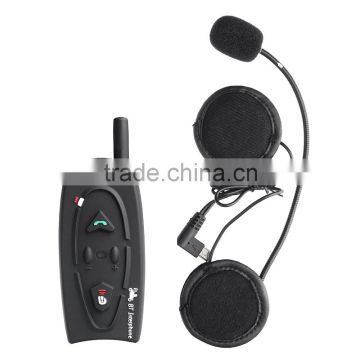 one pc V2-500 Motorcycle interphone intercomunicadores de motos Bluetooth Helmet Headset Intercom for 2 Riders